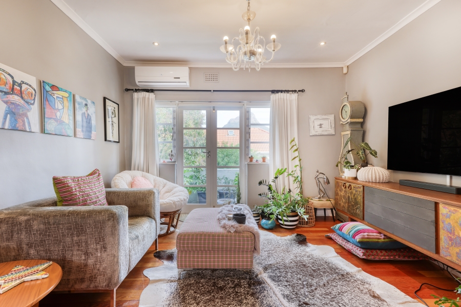 2 Bedroom Property for Sale in Vredehoek Western Cape